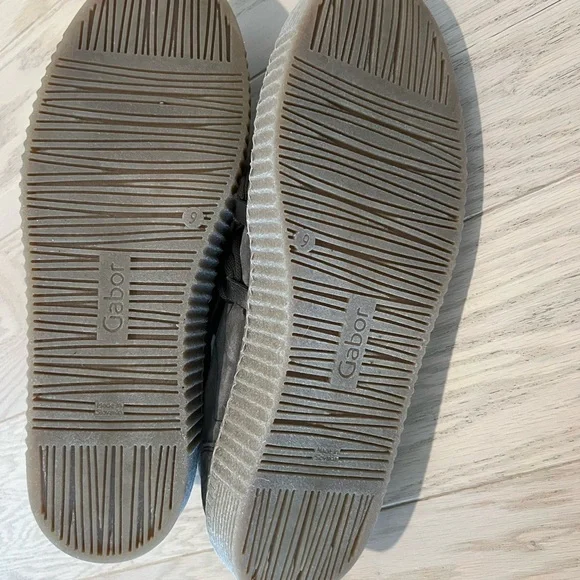 Gabor Gray Suede Oxfords with Ribbon Laces - Picture 6 of 6